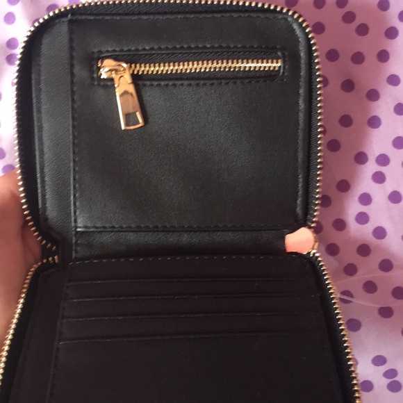 Brand new travel size wallet! - Picture 2 of 2